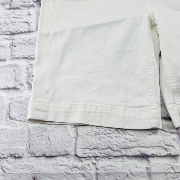 NWT‎ Jen 7 by 7 For All Mankind Women's Size 10 White Shorts Bermuda Jean Denim - Picture 7 of 13